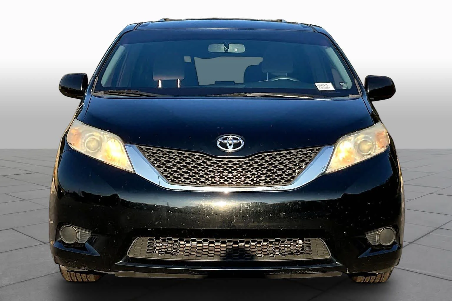 Used 2015 Attitude Black Toyota LE image 4