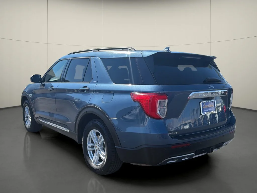 Used 2020 Blue Ford XLT image 5