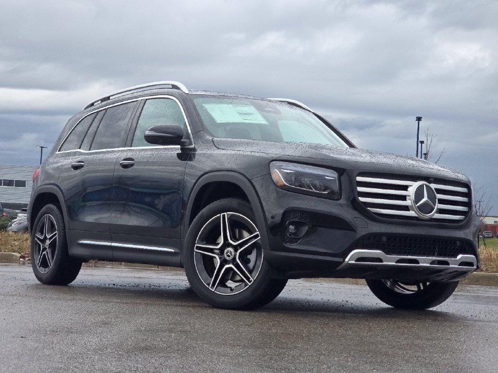 New 2026 Night Black Mercedes-Benz GLB 250 image 41