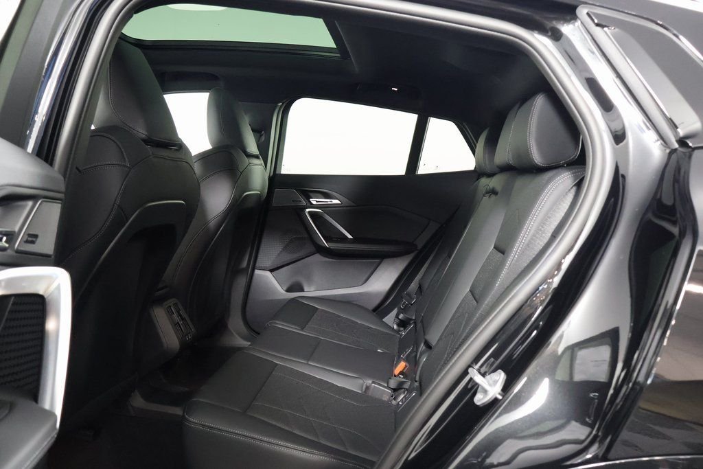 2026 BMW X2 28i - Photo 6