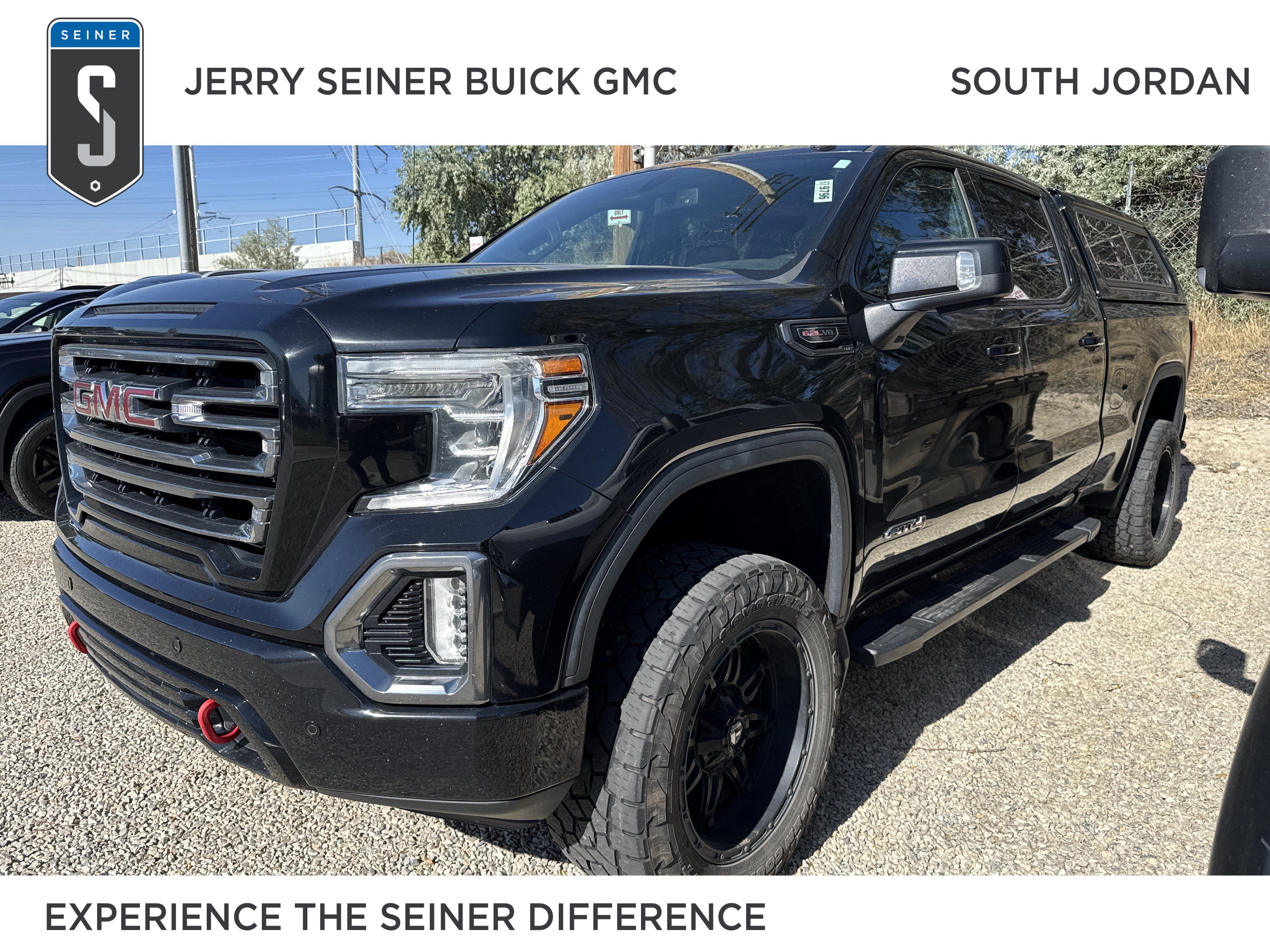 Used 2020 White GMC AT4 image 1