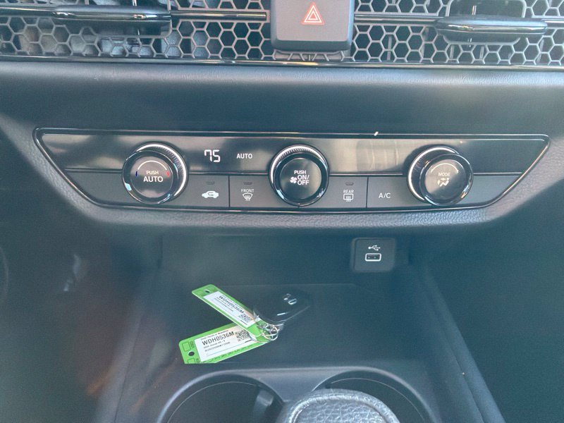 Used 2024  Honda LX image 16