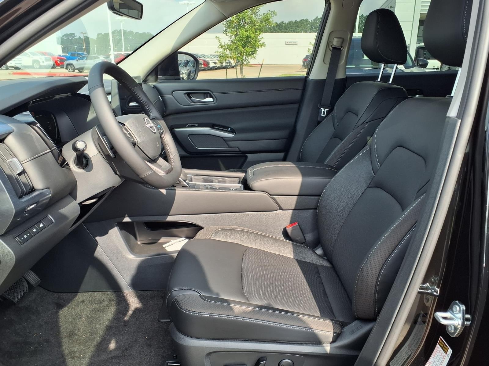 2026 Nissan Pathfinder SL Black at Robbins Nissan