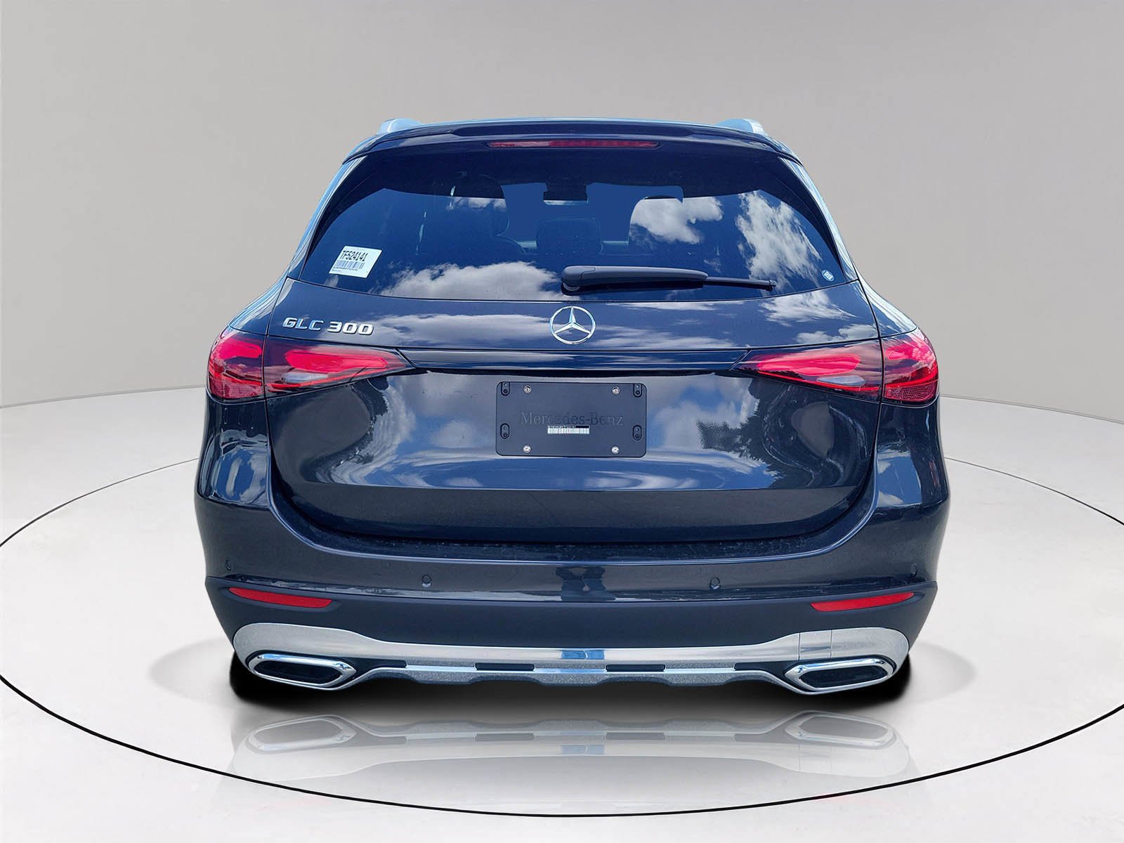 New 2026 Graphite Grey Metallic Mercedes-Benz GLC 300 image 5