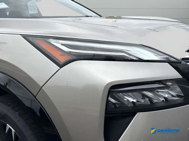 New 2026 Champagne Silver Metallic / Super Black Two-tone Nissan Platinum image 26