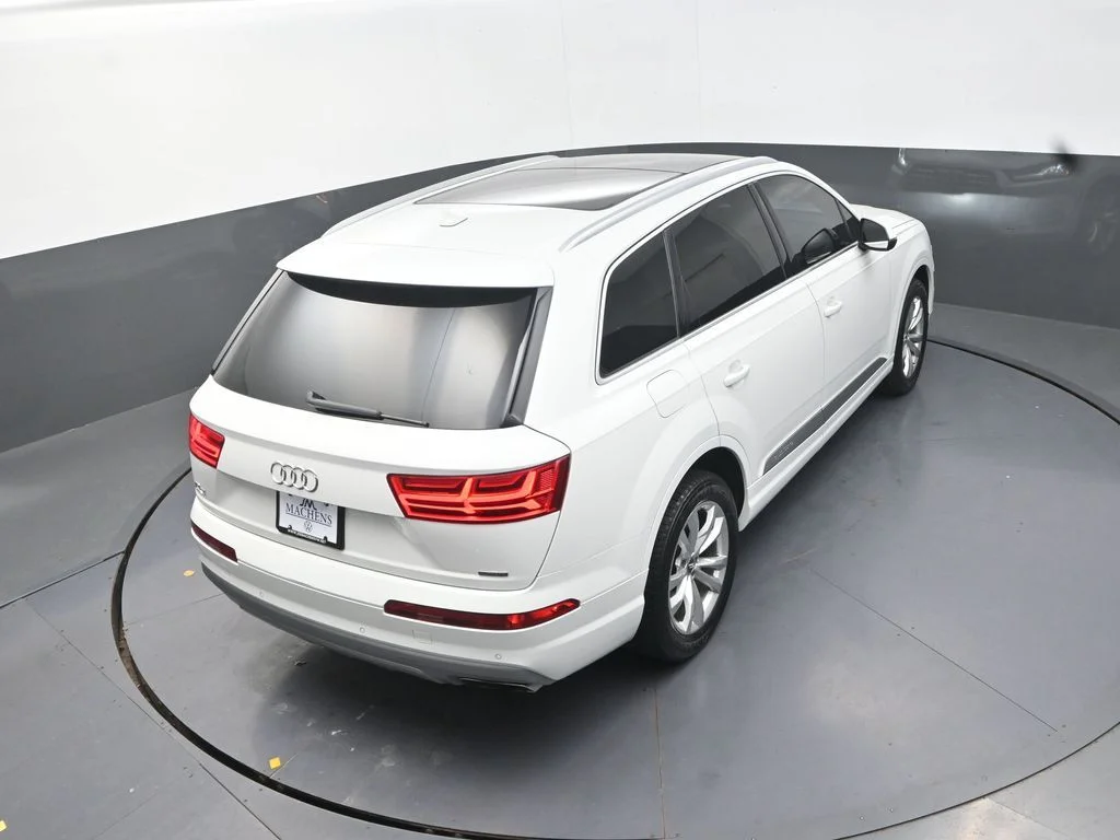 Used 2019  Audi 55 Premium image 21