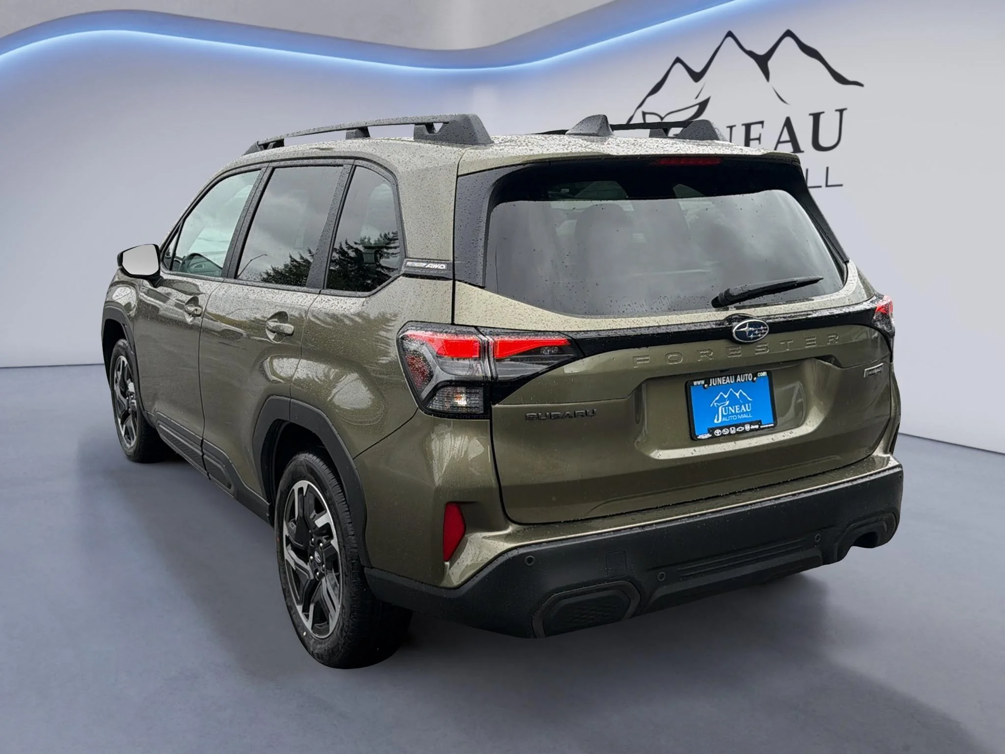 New 2026 AUTUMN GREEN METALLIC Subaru Limited Hybrid image 5