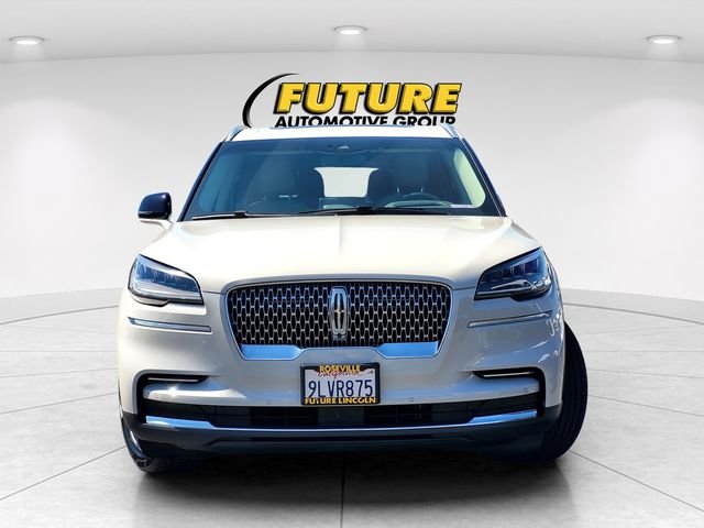 Used 2023 White Lincoln Reserve image 2