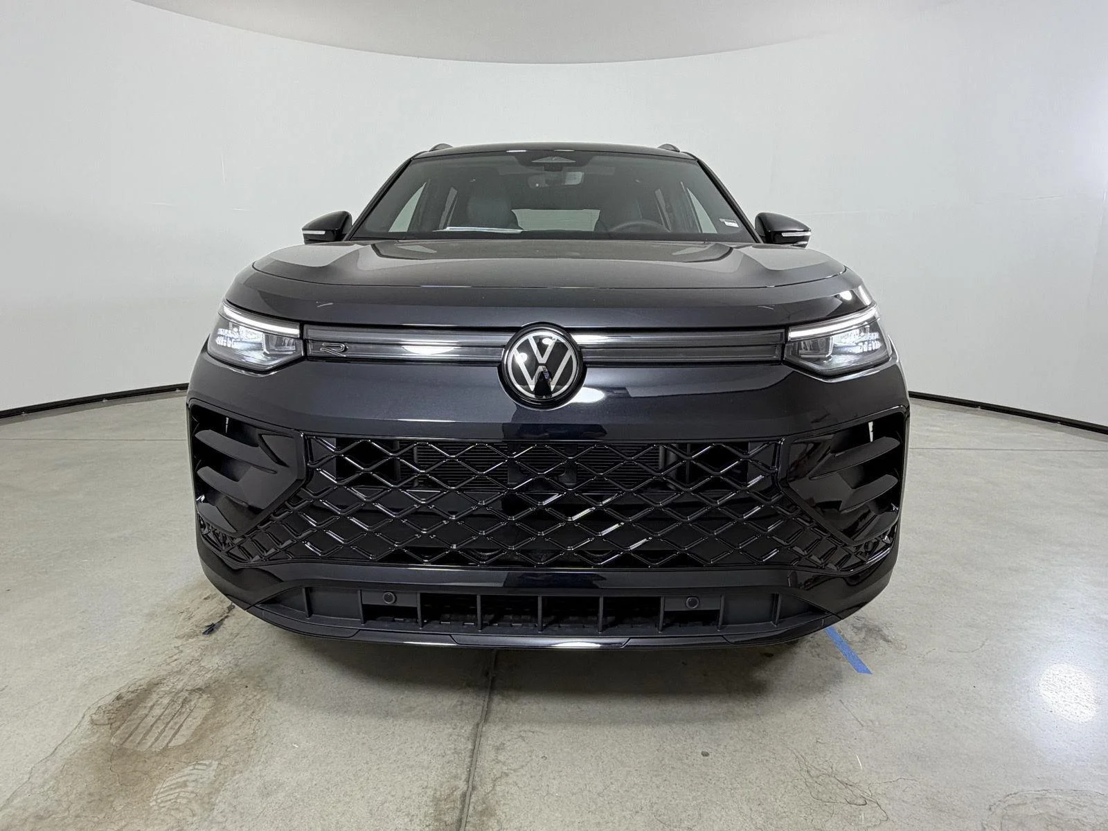 New 2026 Deep Black Pearl Volkswagen SE R-Line Black image 2
