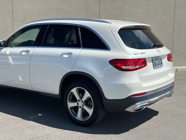 Used 2016 White Mercedes-Benz GLC 300 image 7