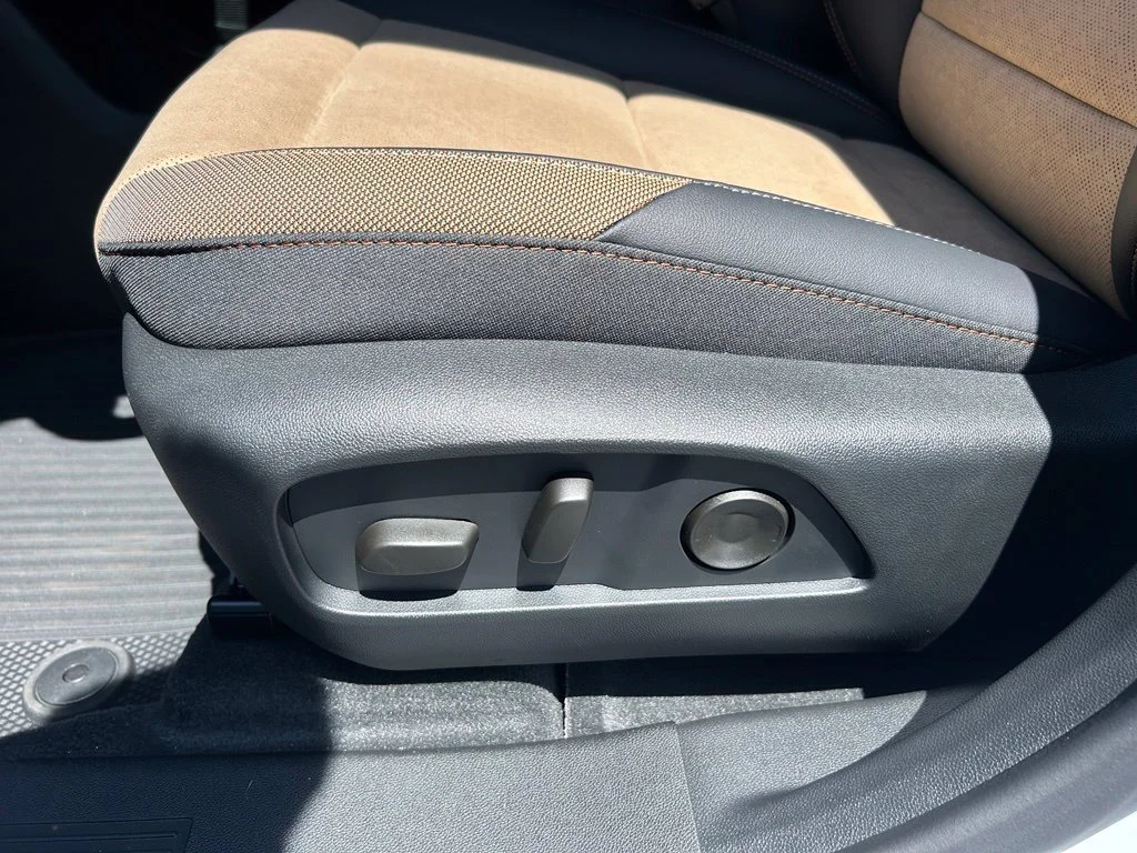 2027 Chevrolet Equinox ACTIV - Photo 17
