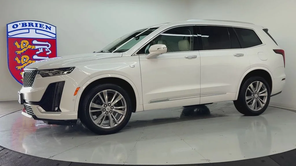 Used 2024 Crystal White Cadillac Premium Luxury image 8