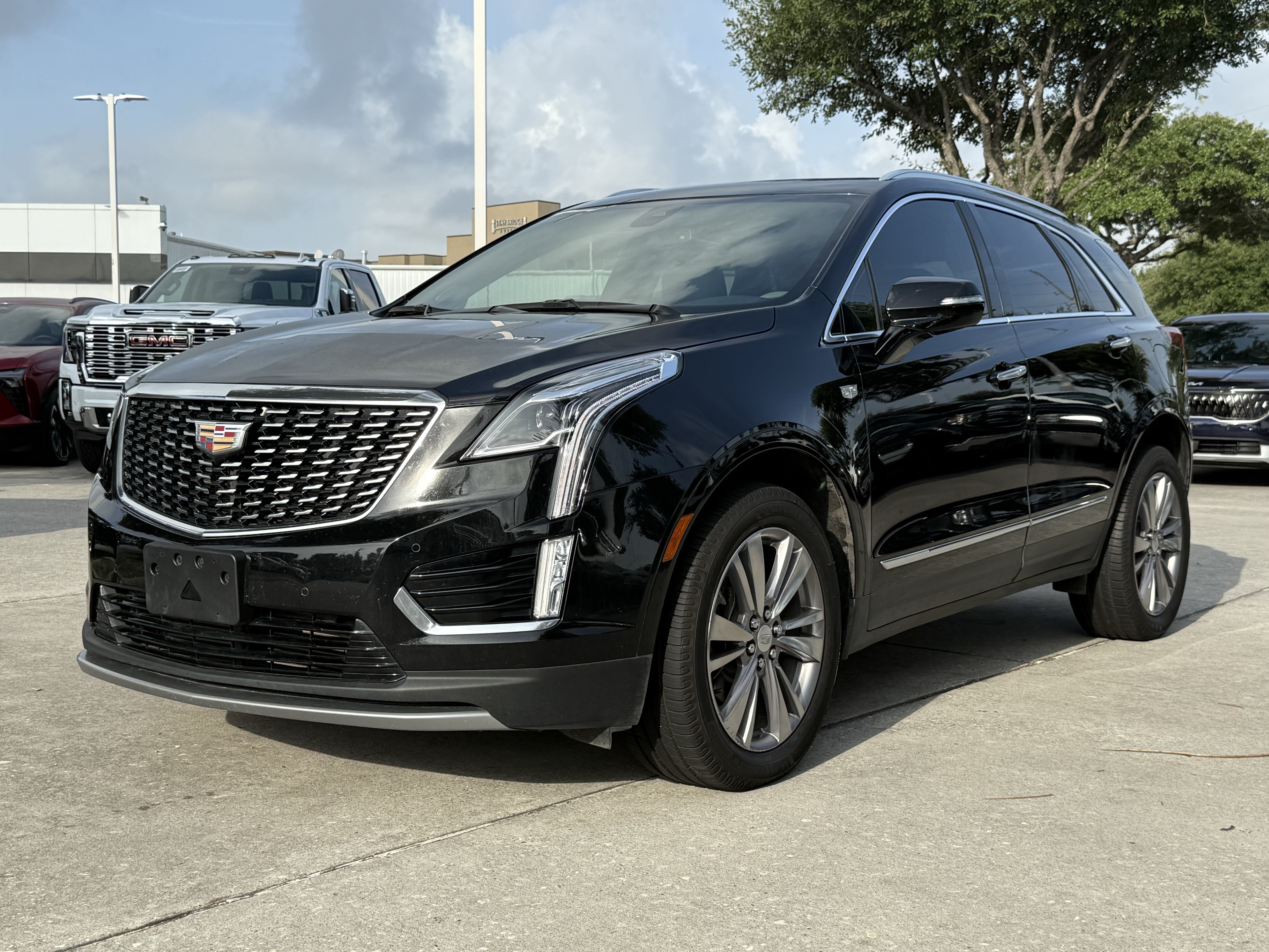 Used 2023 Stellar Black Metallic Cadillac FWD Premium Luxury image 8