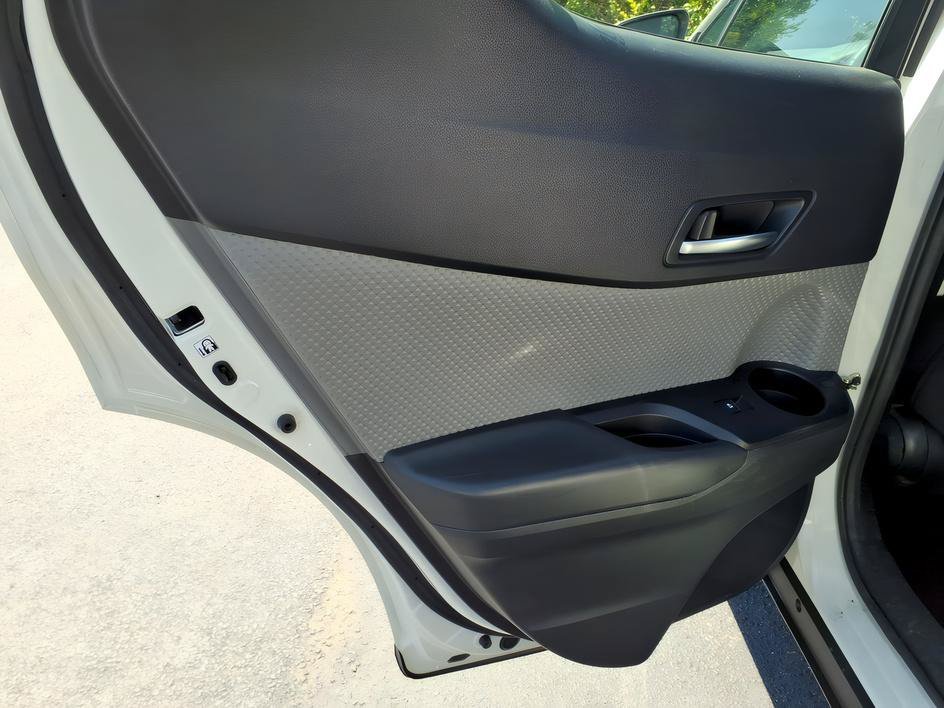 Used 2019 Blizzard Pearl Toyota XLE image 14