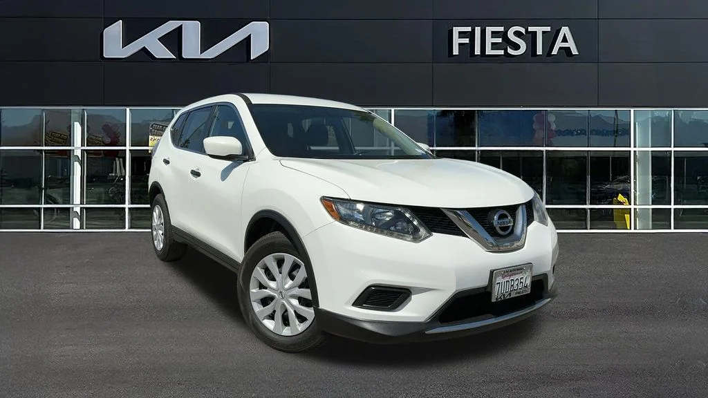 2016 Nissan Rogue S FWD's photo
