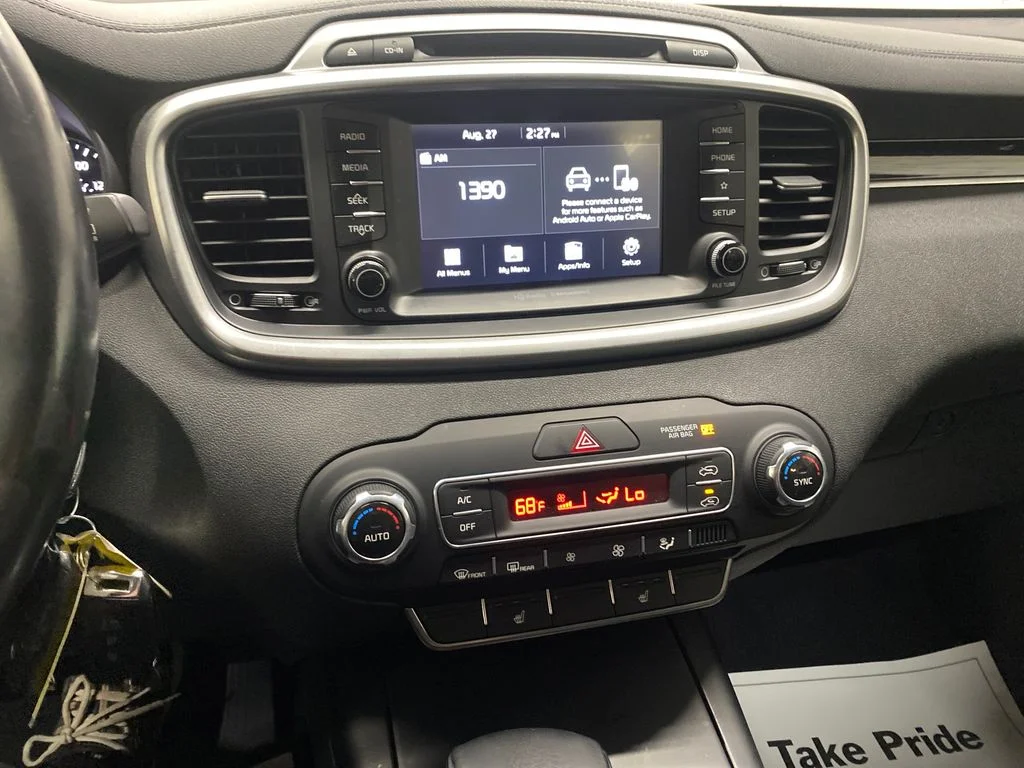 Used 2019 Silver Kia LX image 21