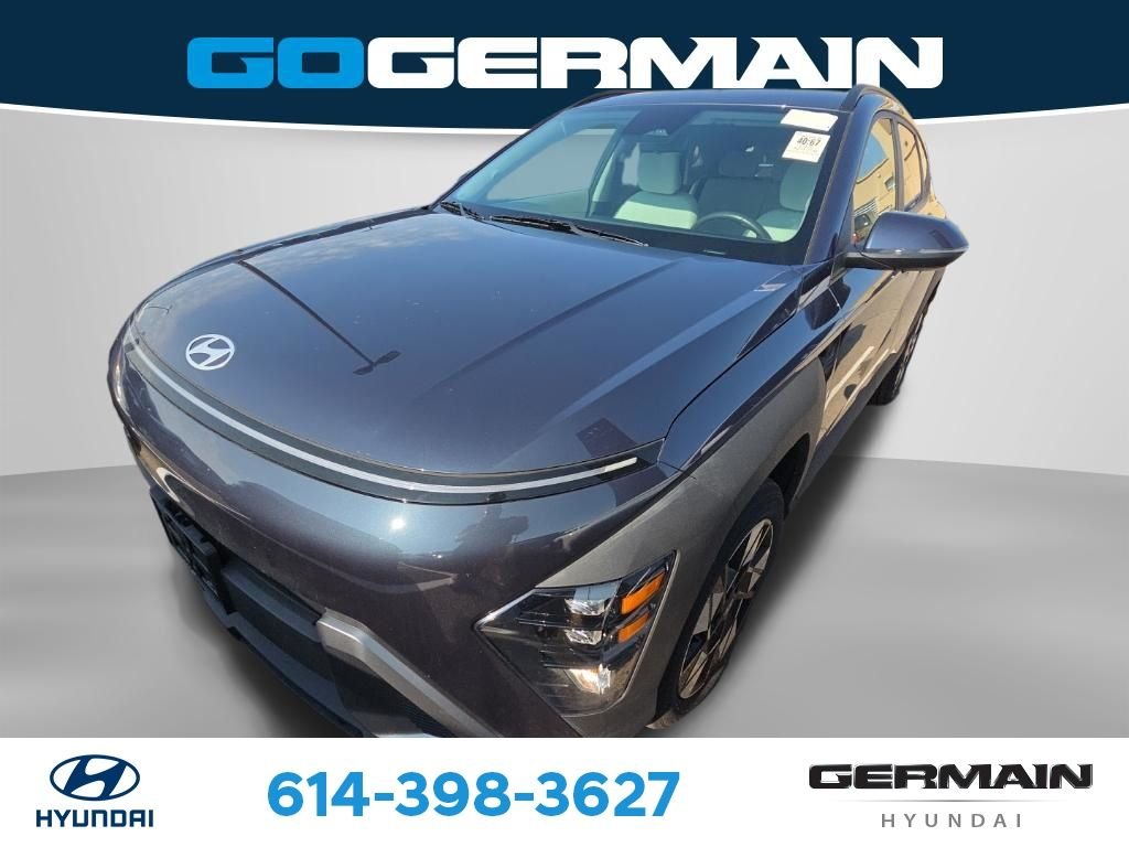 Used 2025 Blue Hyundai SEL image 4