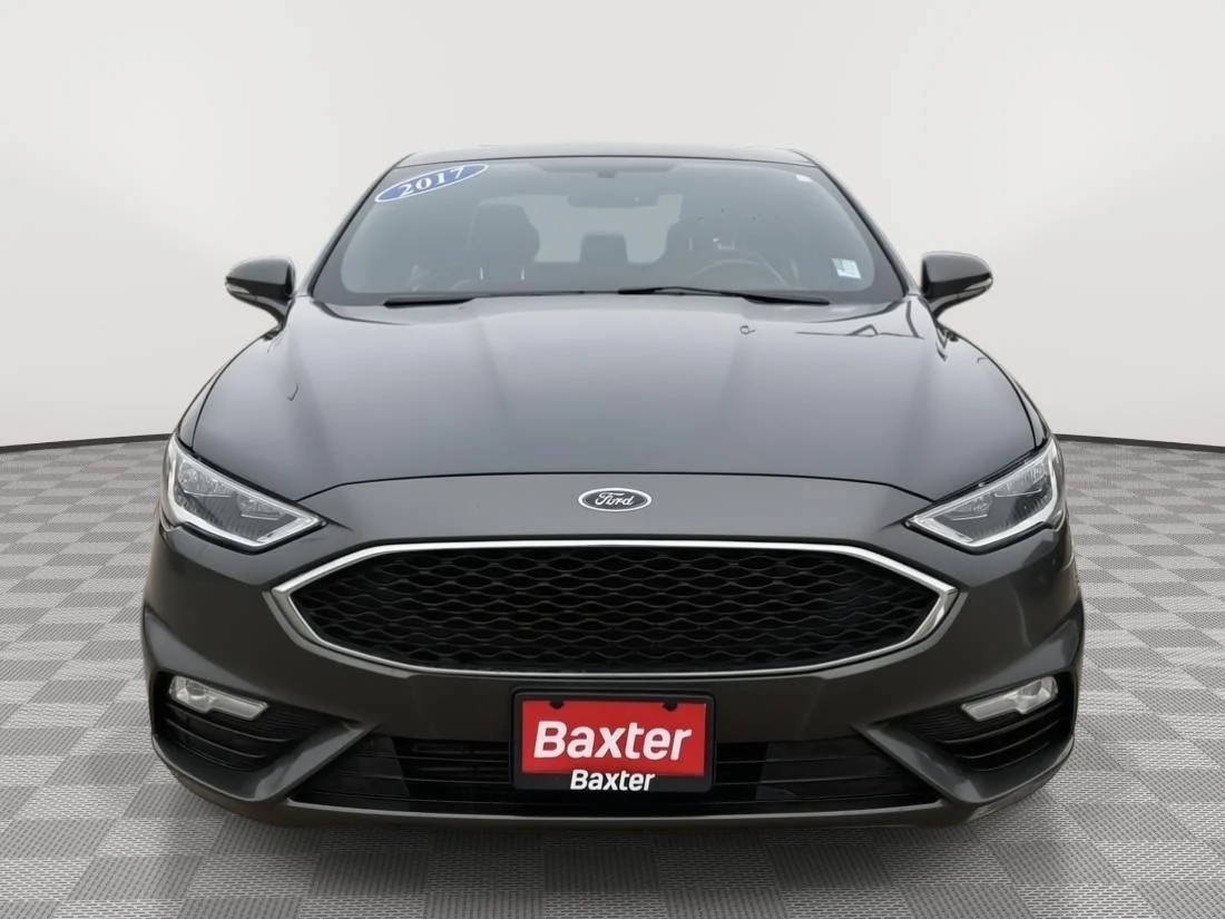 Used 2017 Magnetic Ford Sport image 2