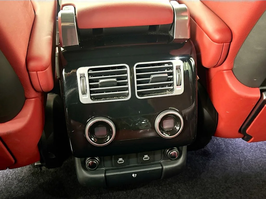 Certified Used 2022 Black Land Rover Autobiography image 27