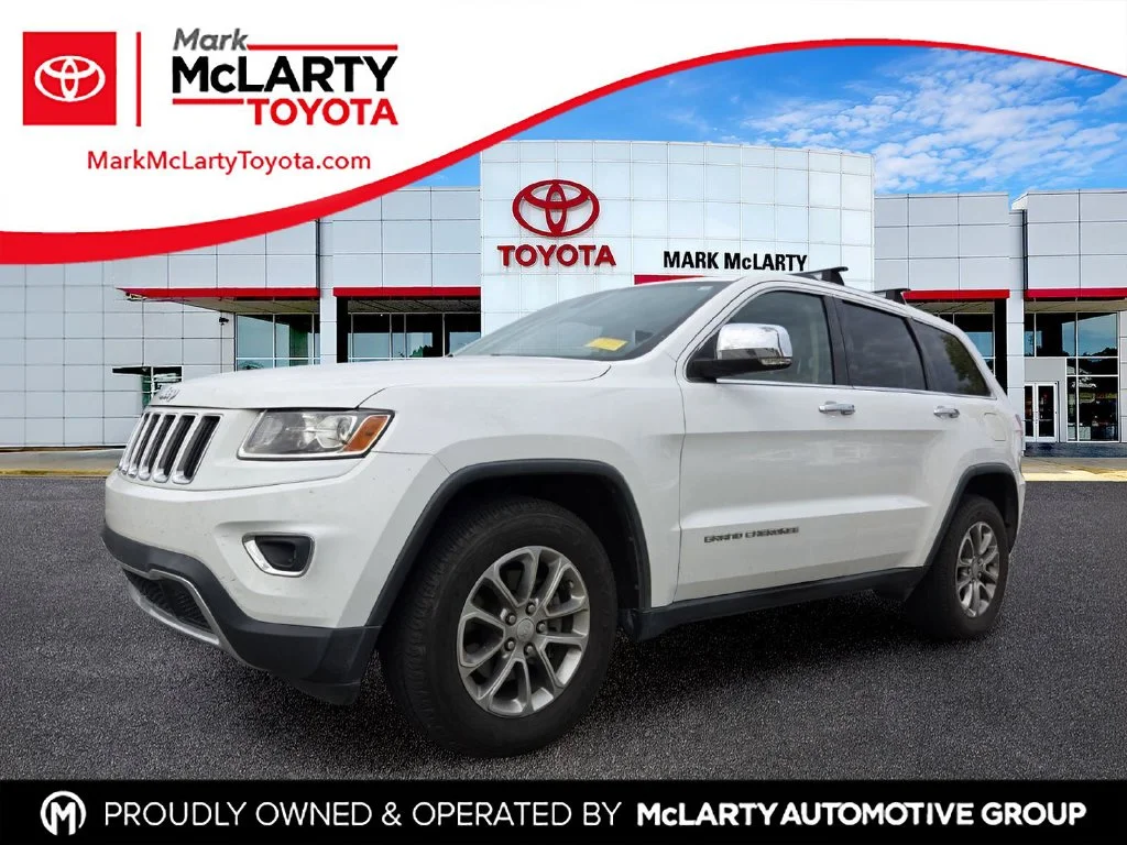 Used 2014 White Jeep Limited image 1