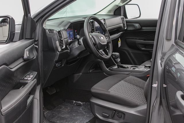 New 2026 Carbonized Gray Metallic Ford XLT image 17