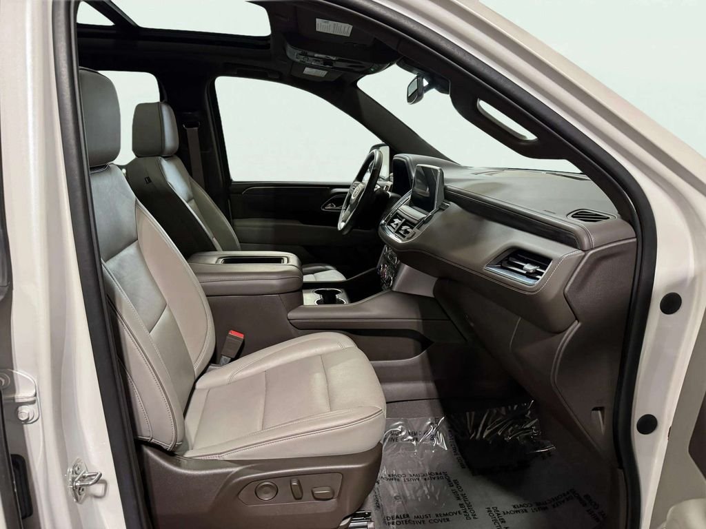 Used 2021 White GMC SLT image 28