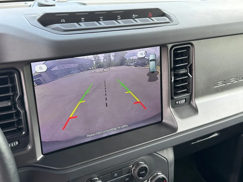 Used 2025 Beige Ford Badlands image 31