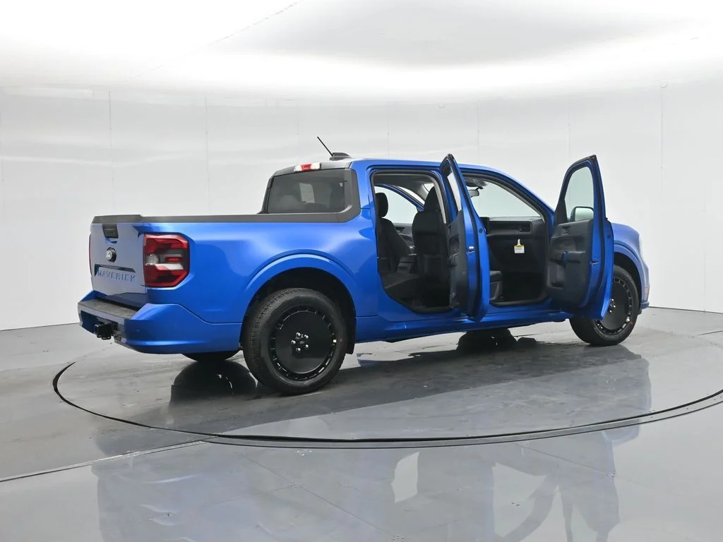 New 2025 Velocity Blue Ford Lobo Standard image 5
