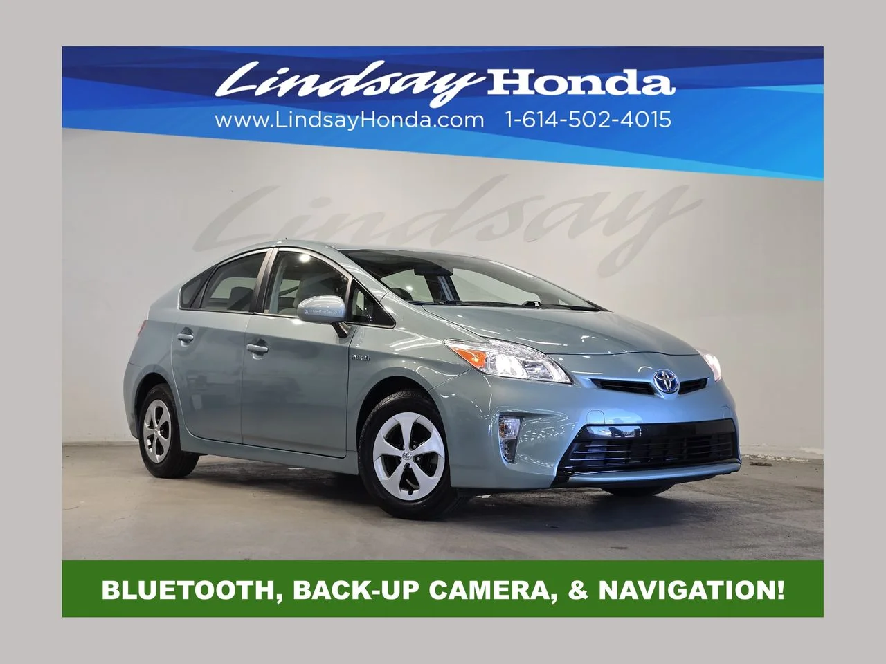 2013 Toyota Prius Three's photo