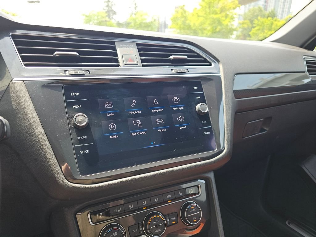 2021 Volkswagen Tiguan SEL Premium R-Line - Photo 28