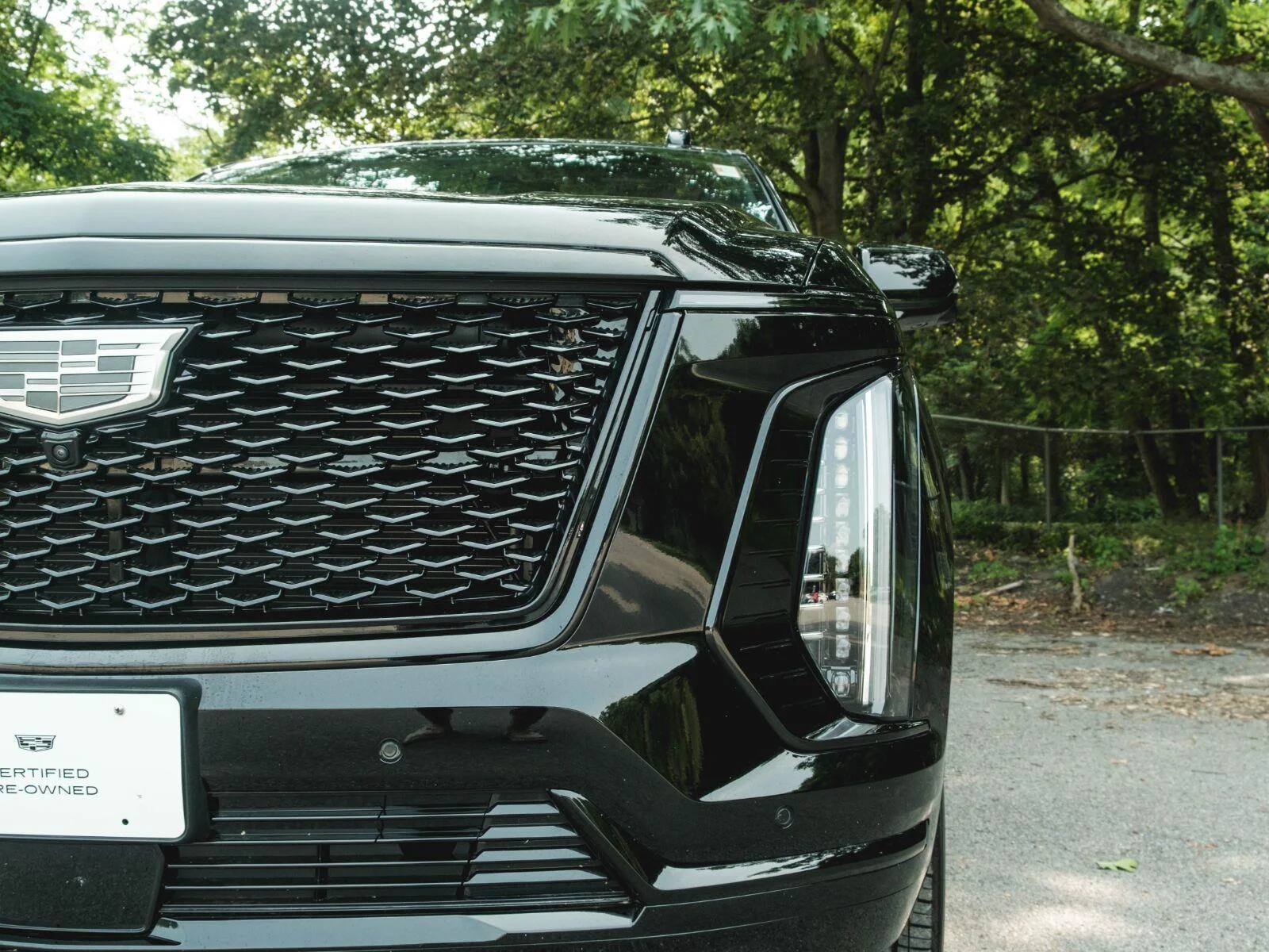 2026 Cadillac Escalade Sport - Photo 3