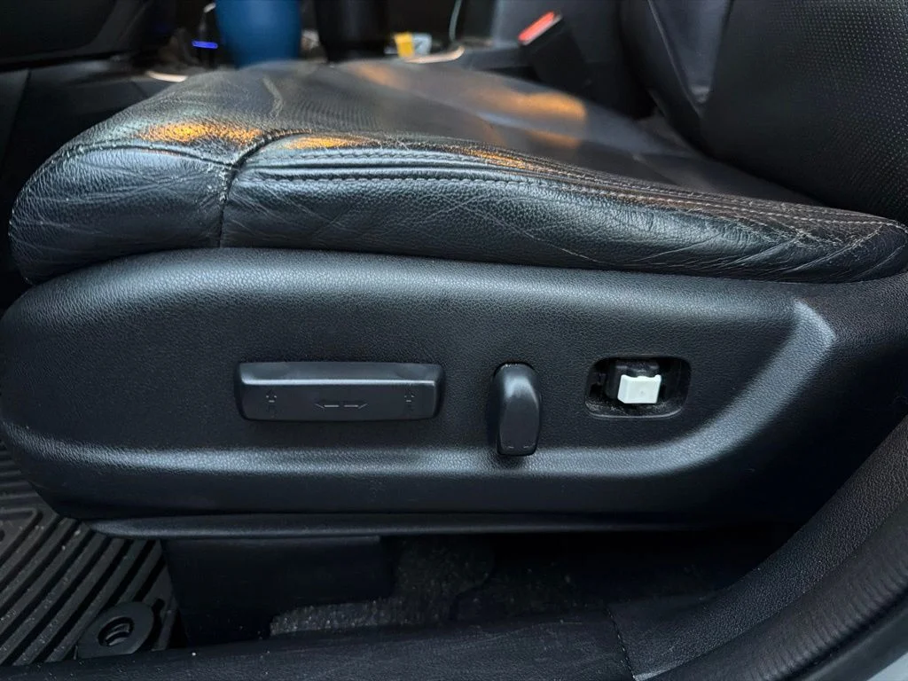 Used 2015 Silver Honda EX-L image 10