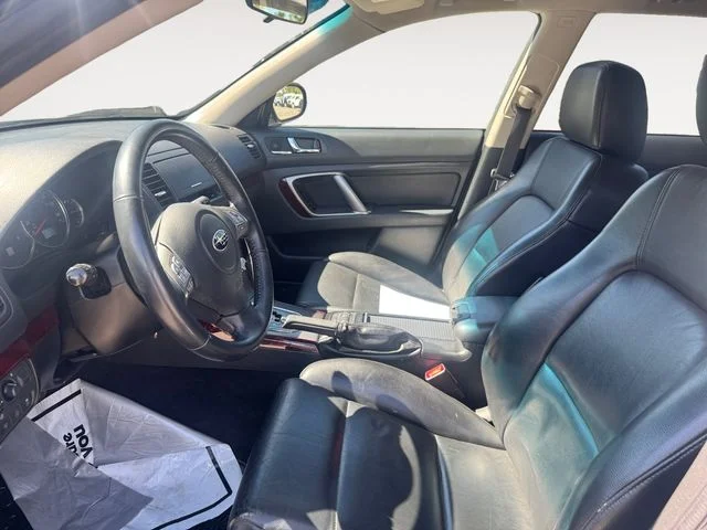 Used 2009 Quartz Silver Metallic Subaru 2.5i image 11