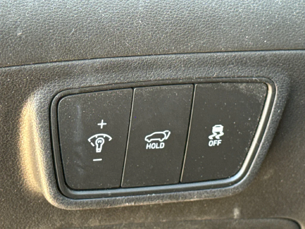Used 2024 Hampton Gray Hyundai SEL image 21