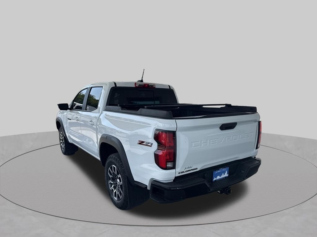 Used 2024 White Chevrolet Z71 image 6