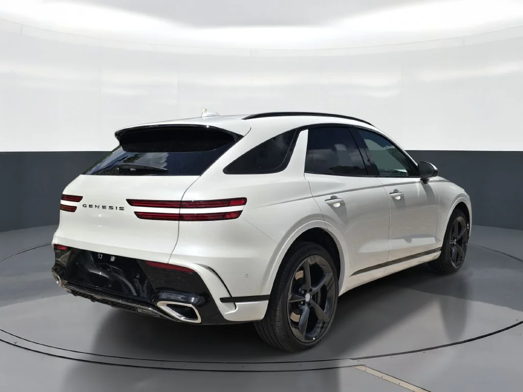 New 2027 White Genesis 2.5T Sport Prestige image 3