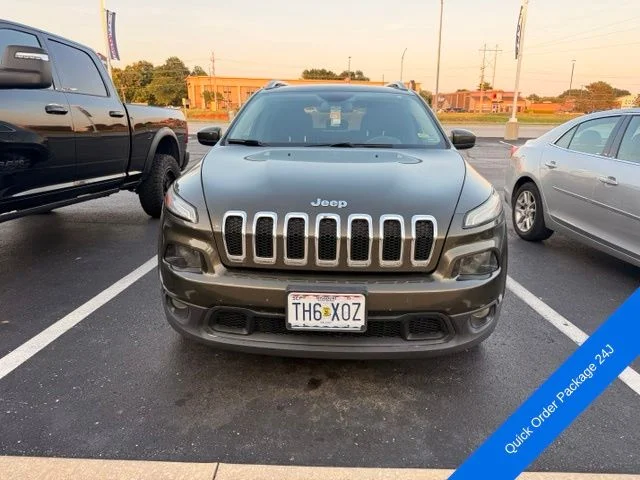 Used 2016 Jeep Cherokee Latitude with VIN 1C4PJLCB8GW160581 for sale in Springfield, MO