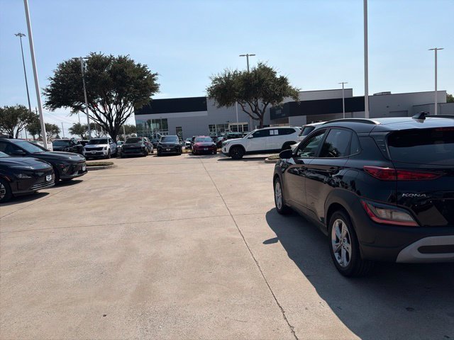 Certified Used 2023 Abyss Black Hyundai SEL image 6