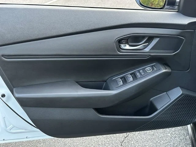 2025 Honda Accord SE - Photo 16