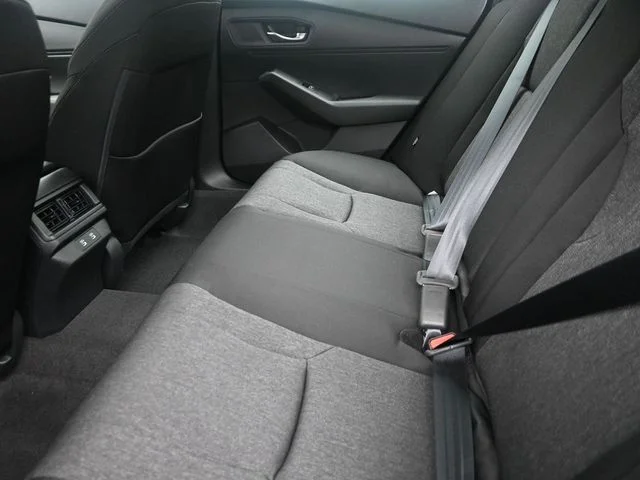 New 2026 Platinum White Pearl Honda SE image 24