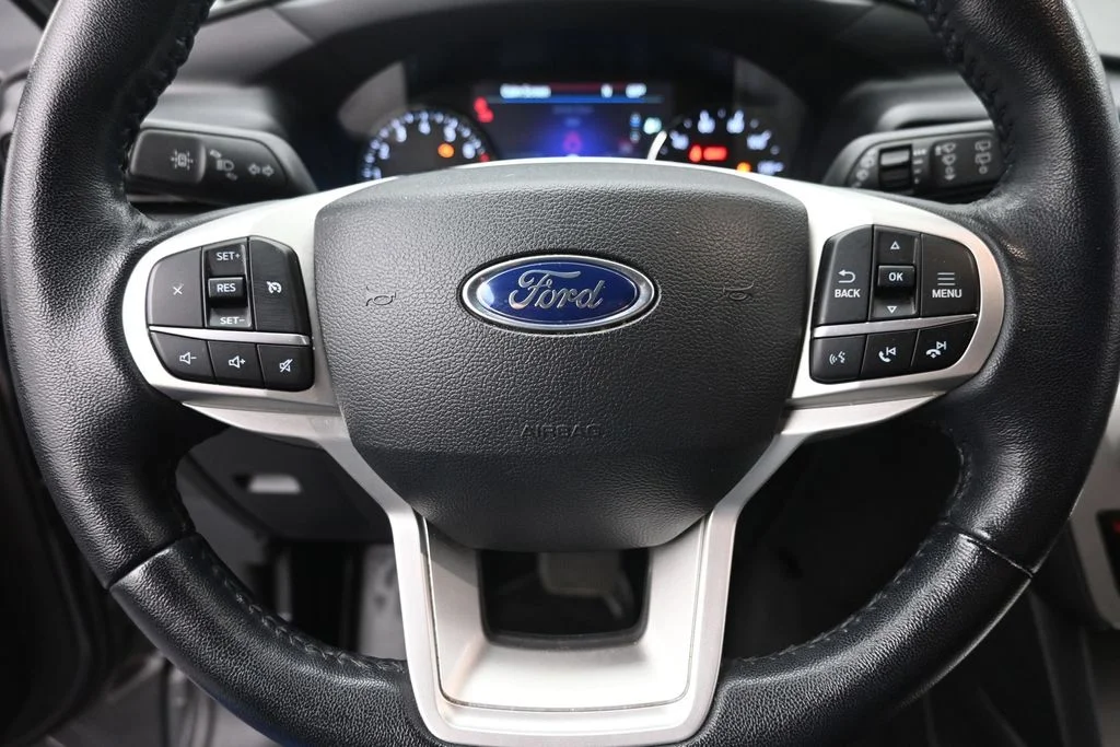 Certified Used 2023 Gray Ford XLT image 19