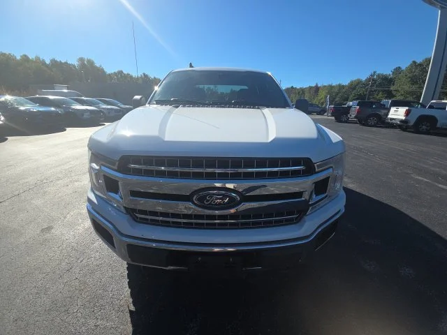 Used 2020  Ford  image 11