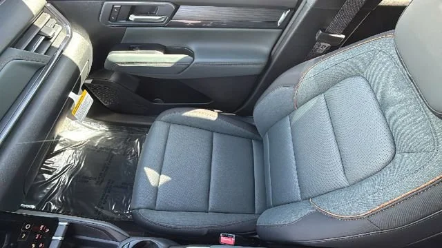 2026 GMC Terrain AT4 - Photo 12