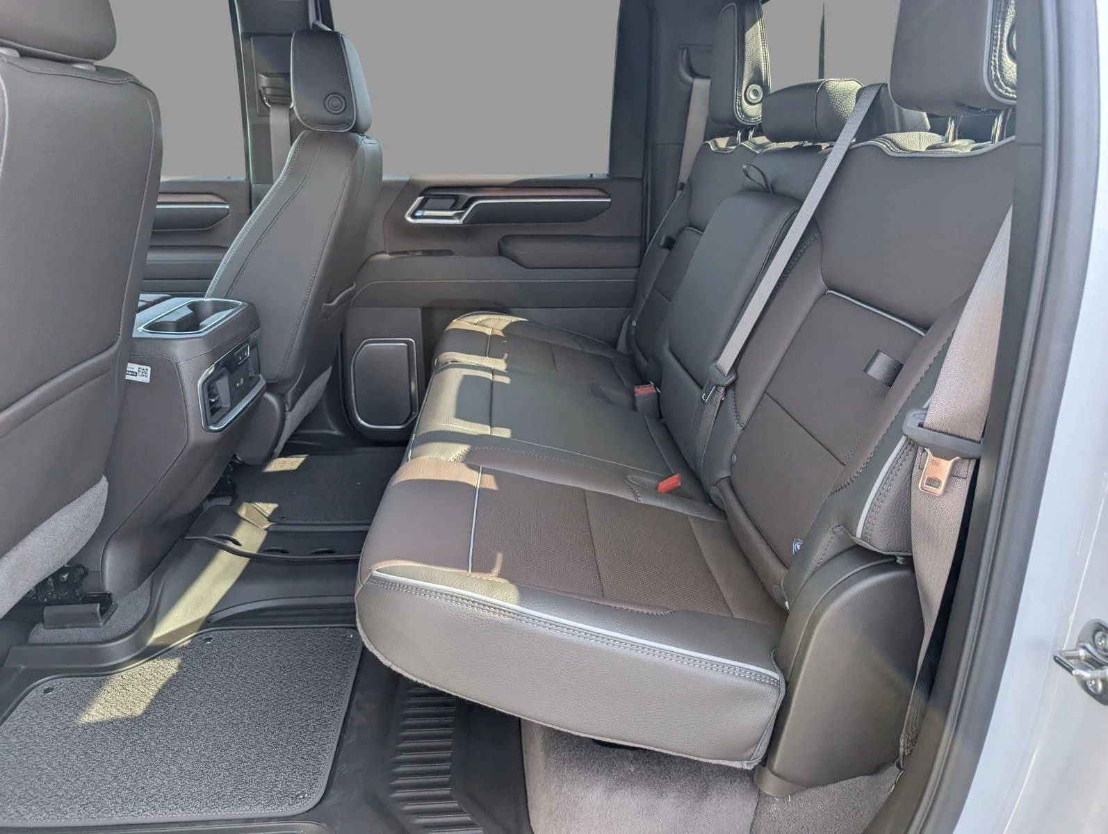 New 2026 Glacier White Tricoat GMC Denali DRW image 34