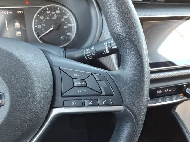 Used 2018 White Nissan SV image 24