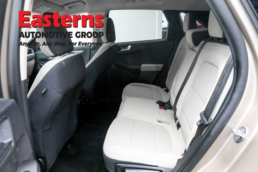 Used 2020 Gold Ford SE image 21
