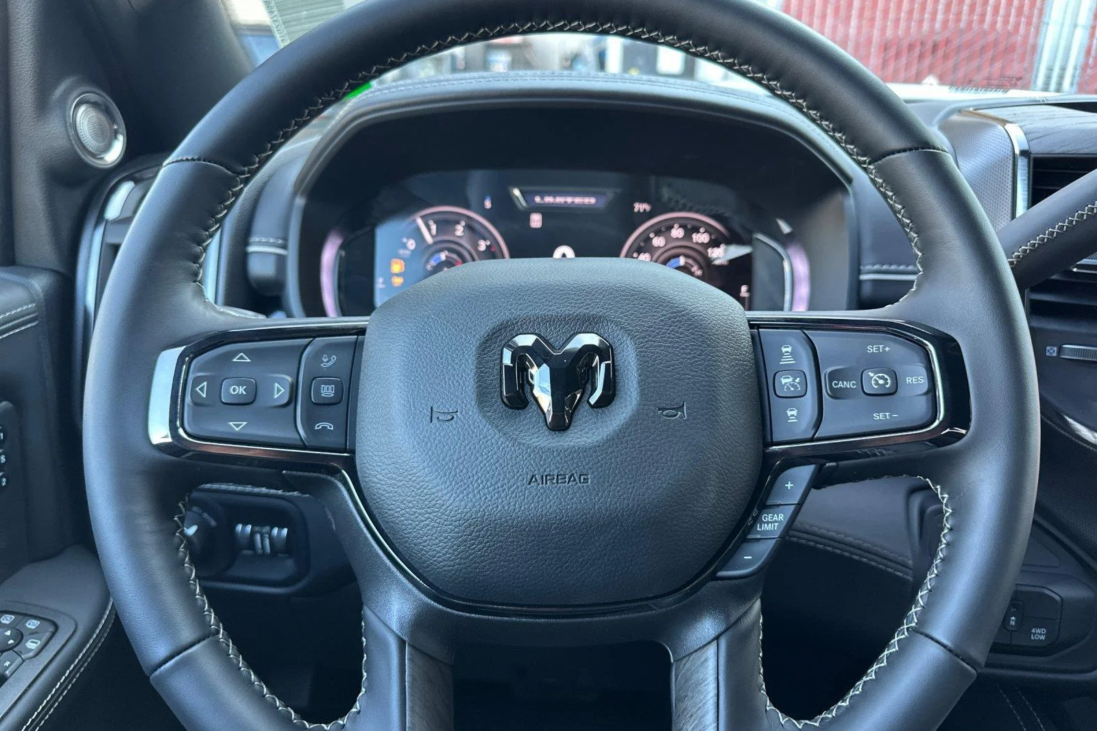 2026 RAM 2500 Limited - Photo 23