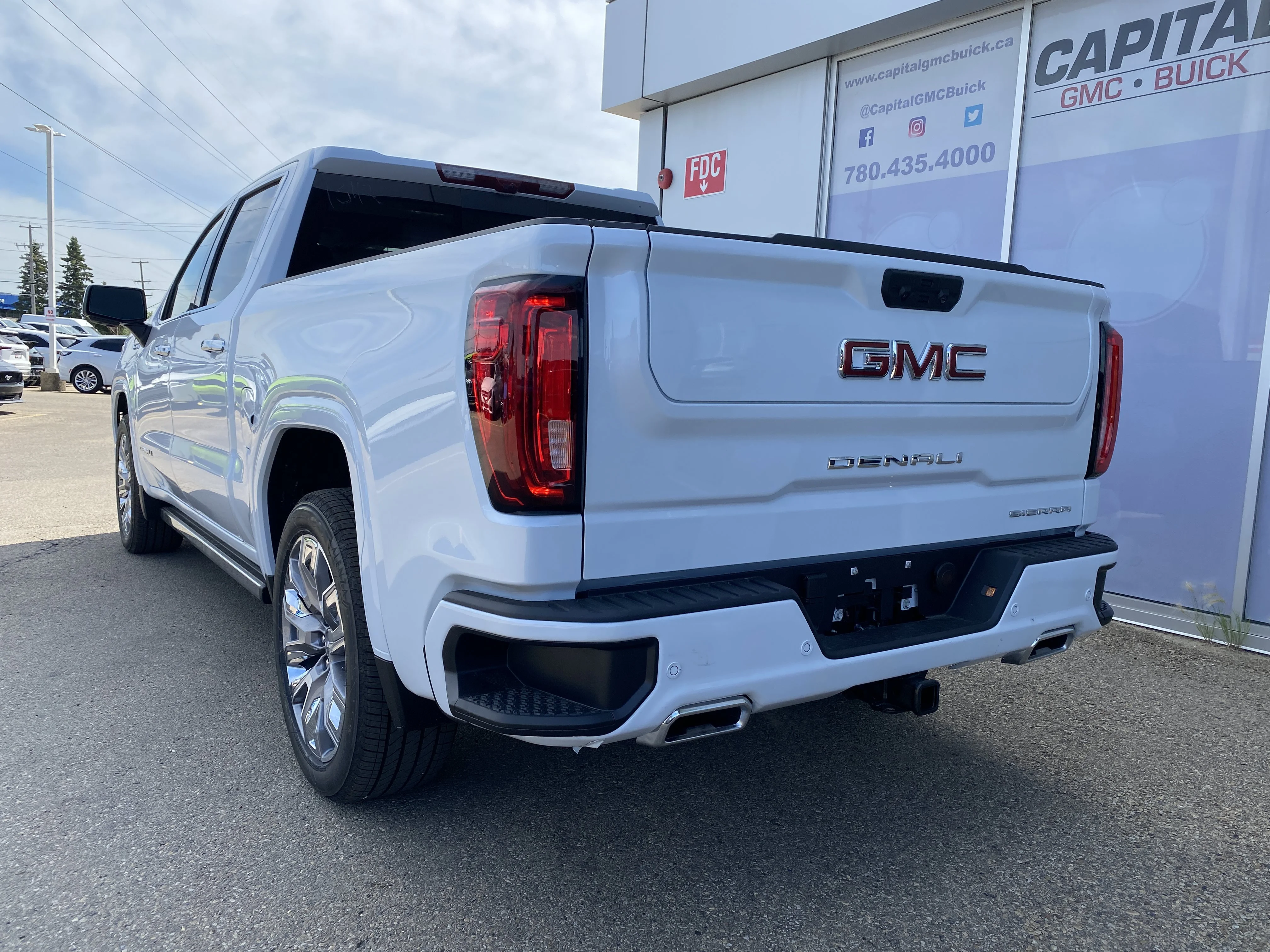 New 2026 GLACIER WHITE TRICOAT GMC Denali image 4