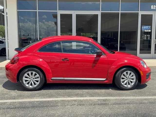 Used 2018 Tornado Red Volkswagen 2.0T S image 2