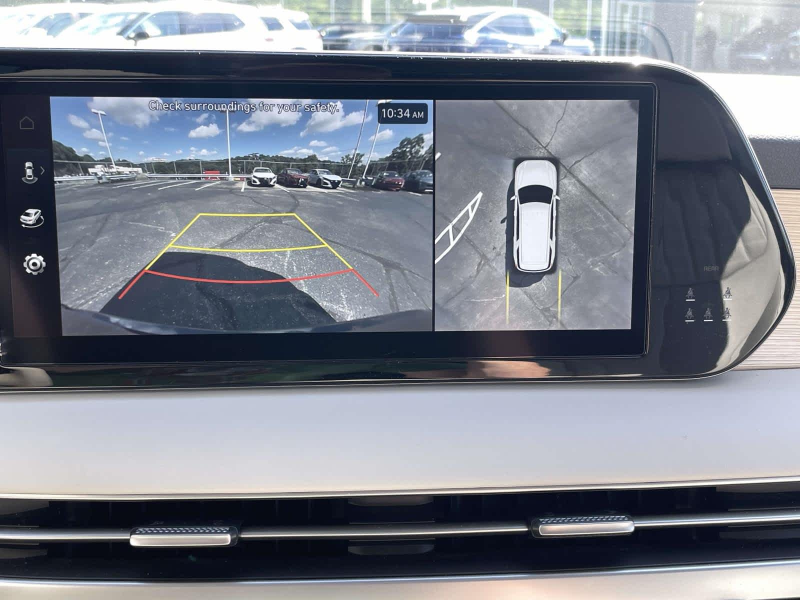 Used 2024 Moonlight Cloud Hyundai Limited image 35